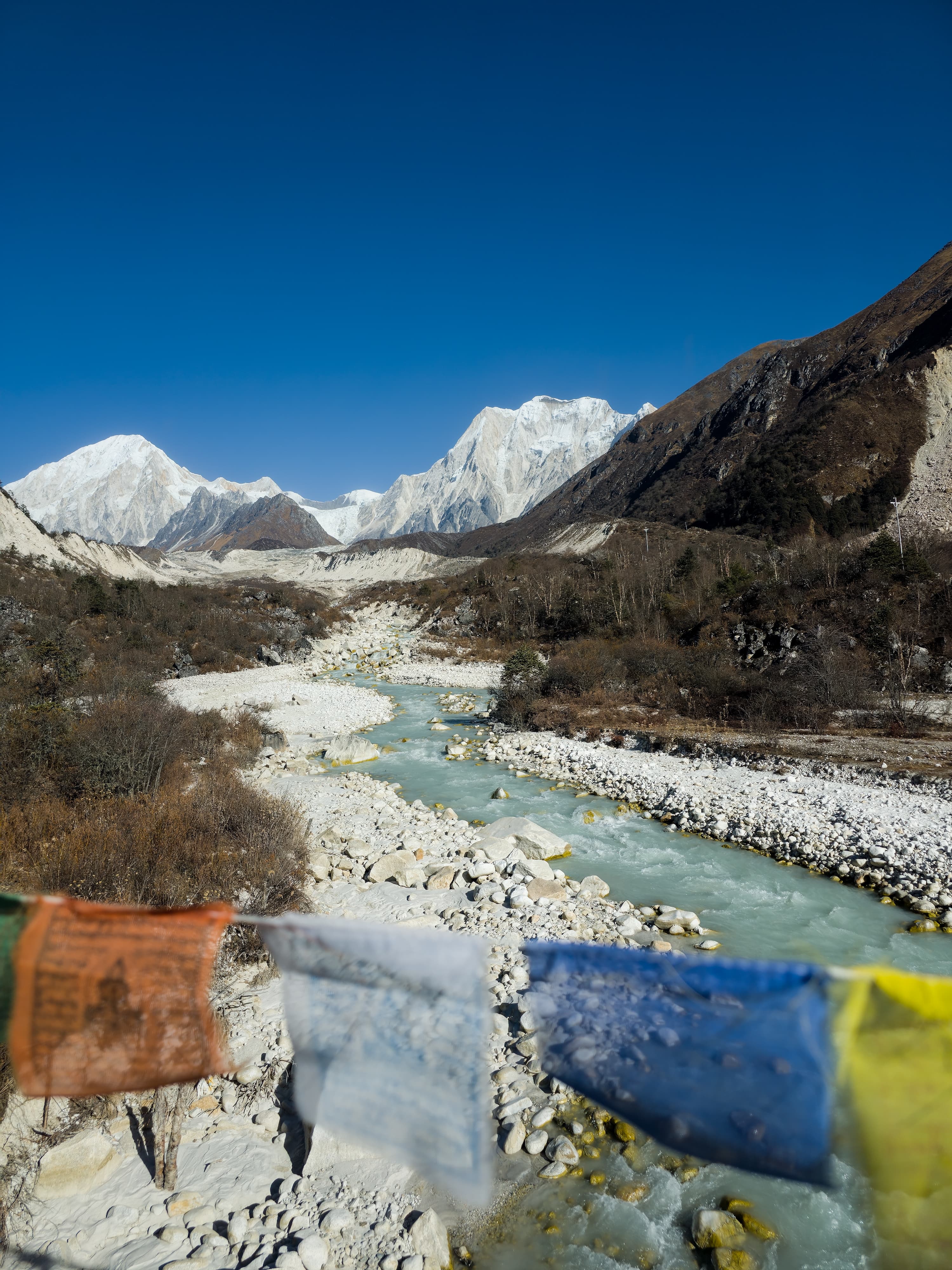 Best seasons for Manaslu circuit Trek
