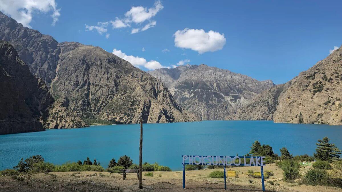 dolpo-phoksundo-lake 