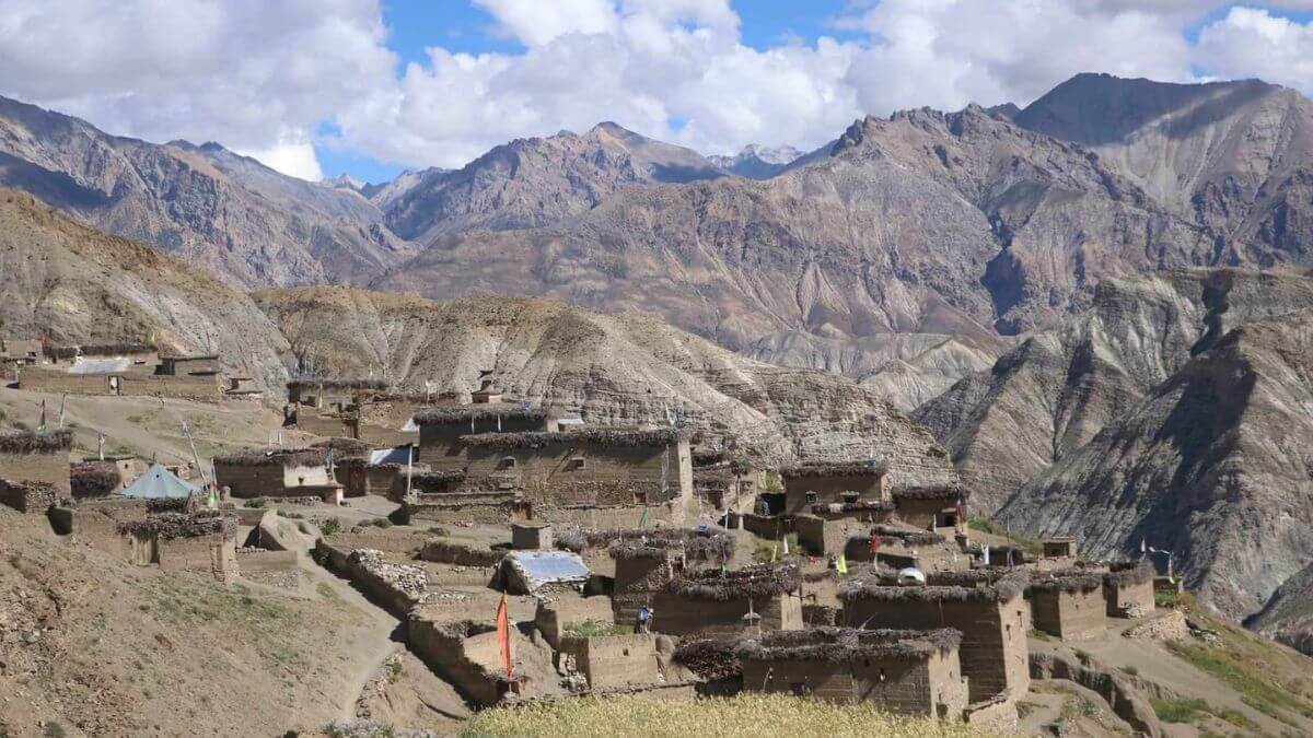 village-in-dolpo-regio...