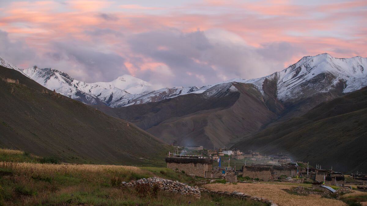 dolpo-village-at-sunse...